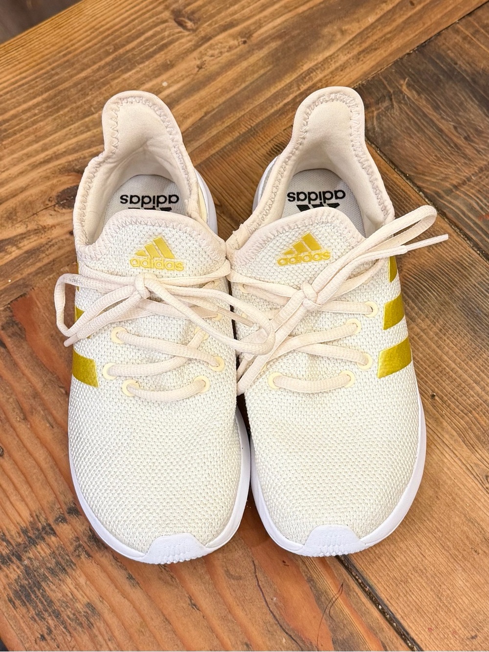 Adidas Cloudfoam Pure SPW Women’s Size 5 White Gold Metallic Sneakers ID5640